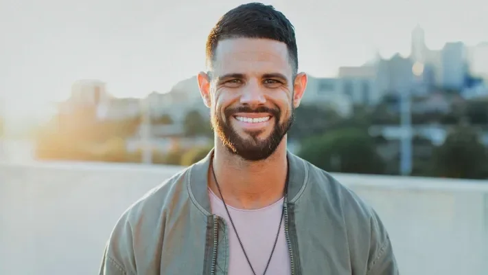 Steven Furtick headshot